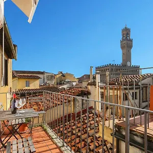 palazzo-vecchio-penthouse-hosted-by-sweetstay.it-tuscanyhotel.com/